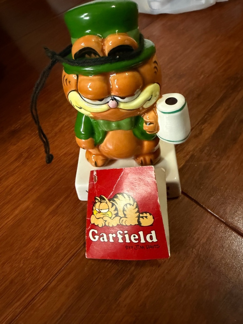 Garfield Ceramic Figurine in Orange & Green - Branded Home Art